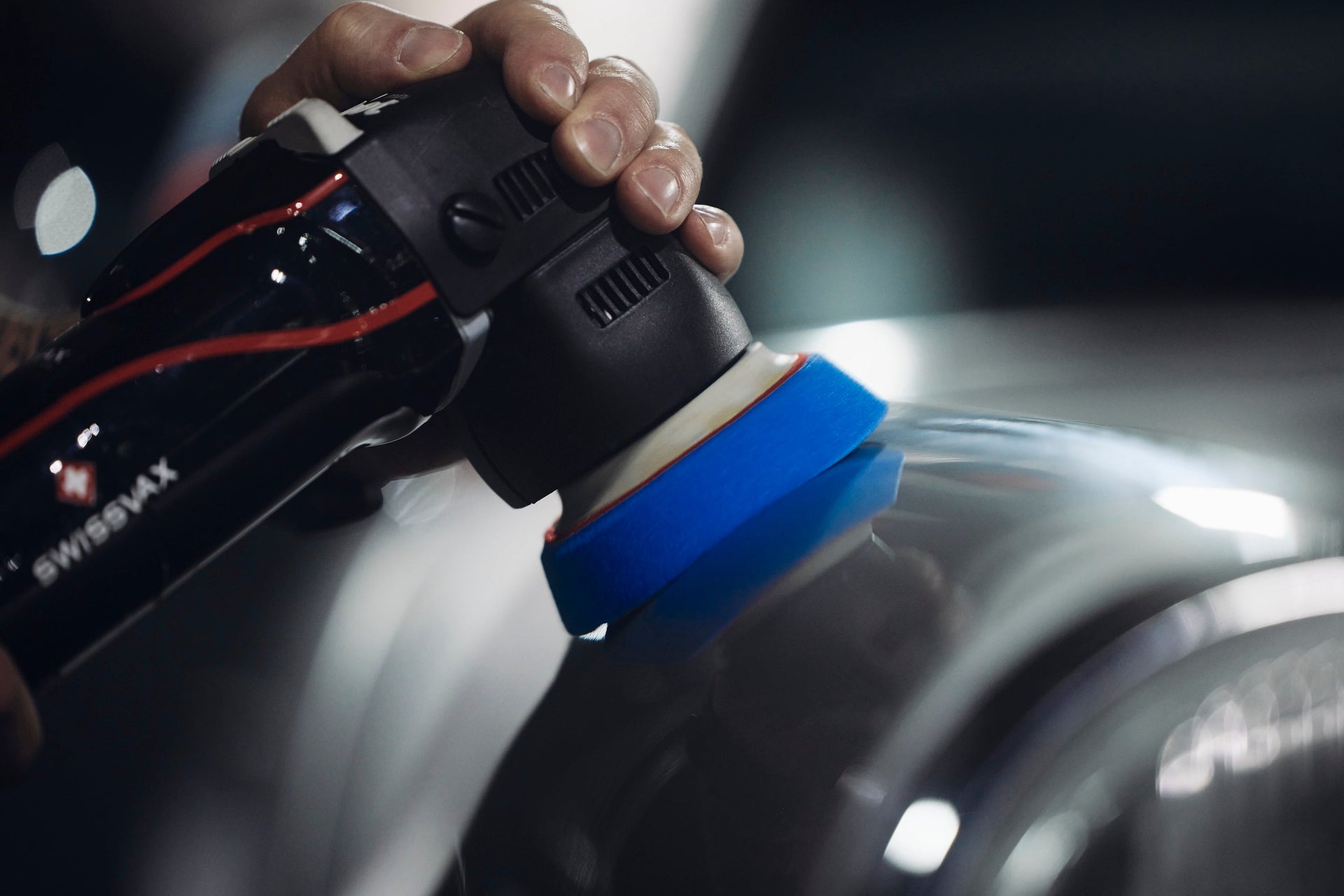 Kan Paint Protection Film (PPF) poleres og vokses?